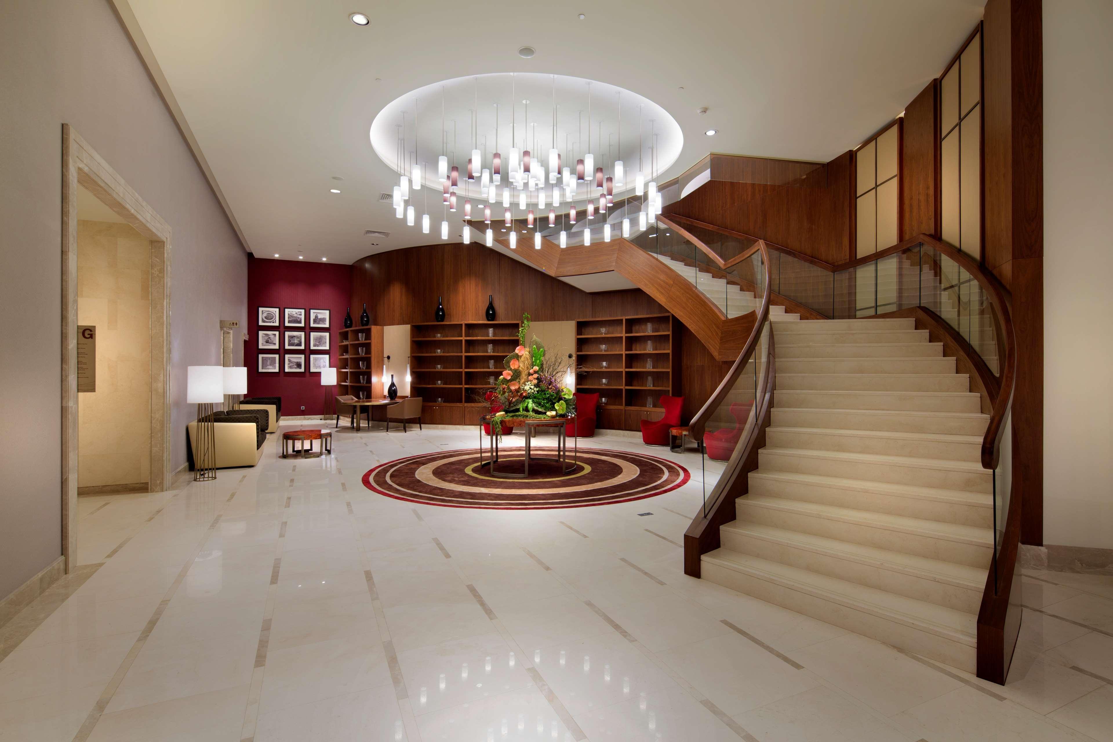 Hilton Batumi Hotel Exterior foto The lobby of the hotel
