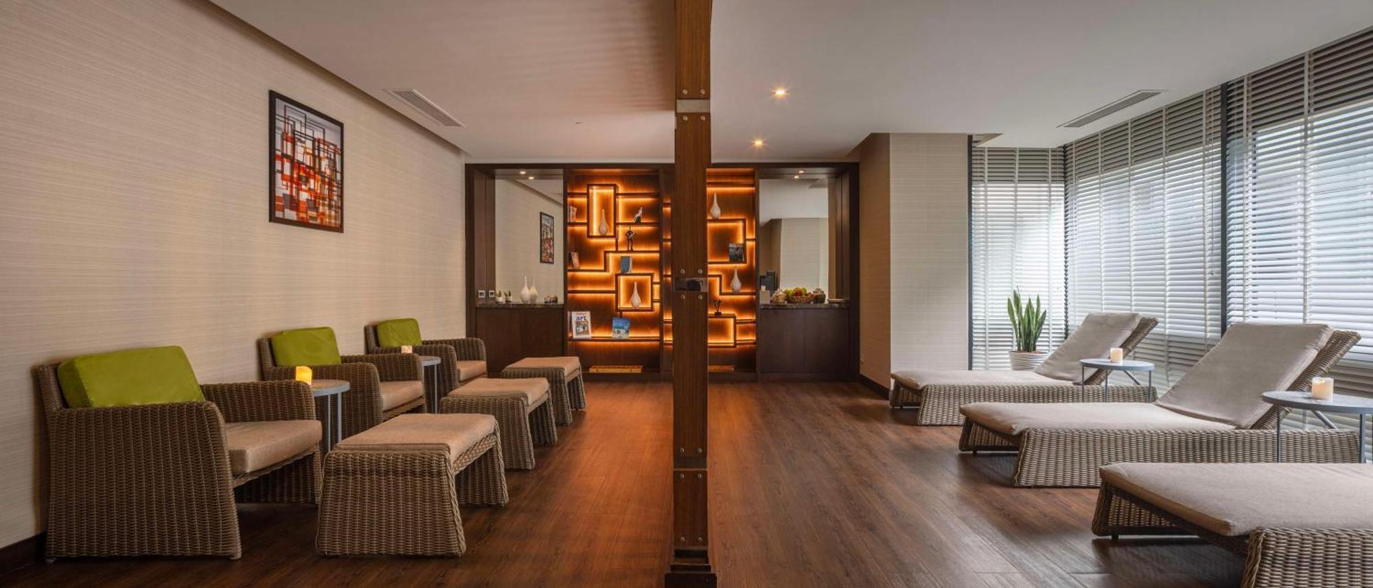 Hilton Batumi Hotel Exterior foto The spa at the hotel