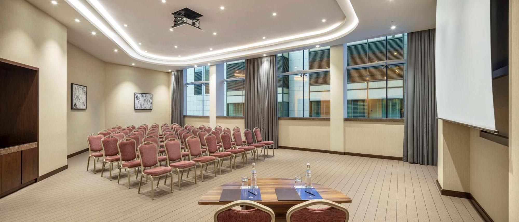 Hilton Batumi Hotel Exterior foto Meeting room