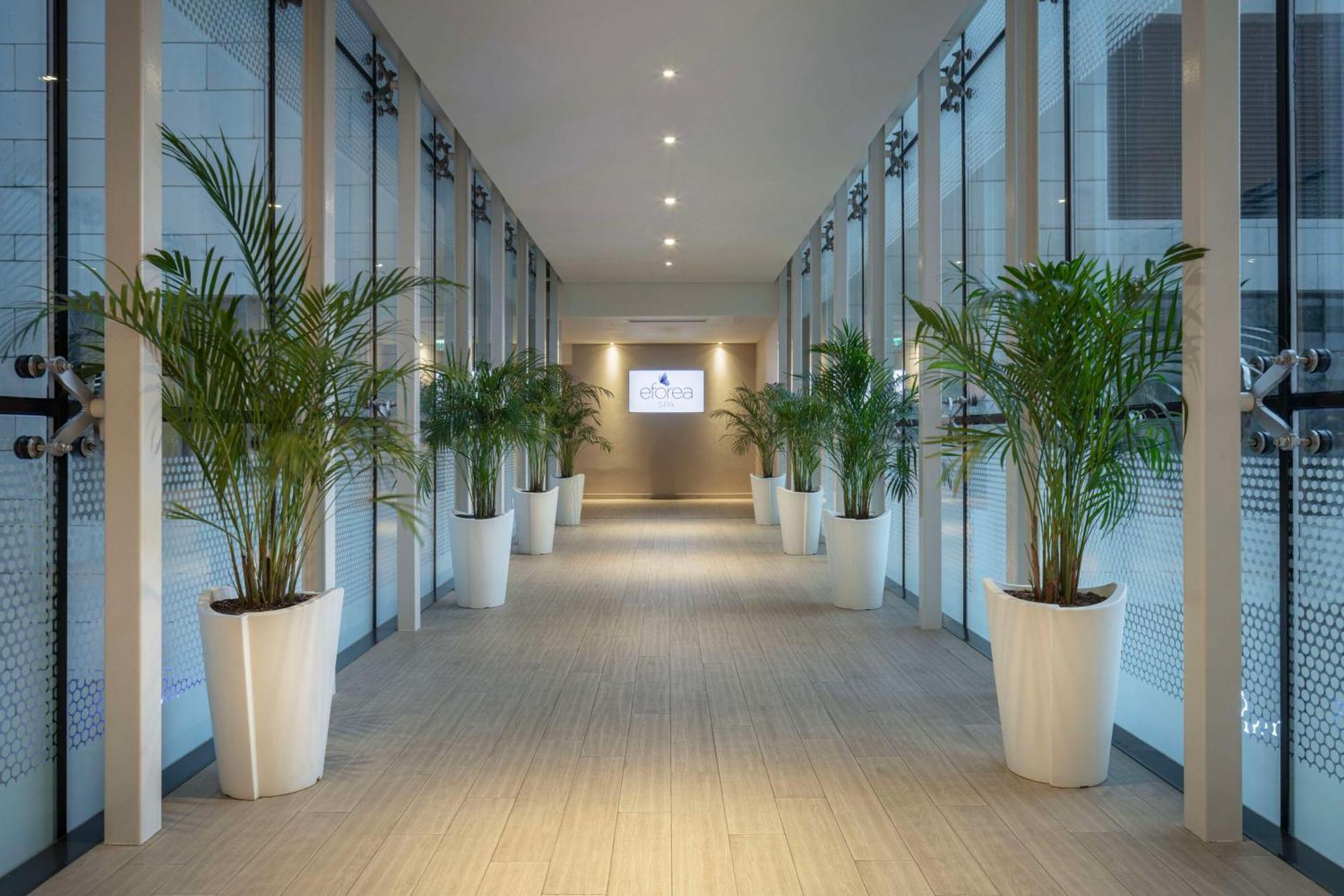 Hilton Batumi Hotel Exterior foto Interior of the hotel
